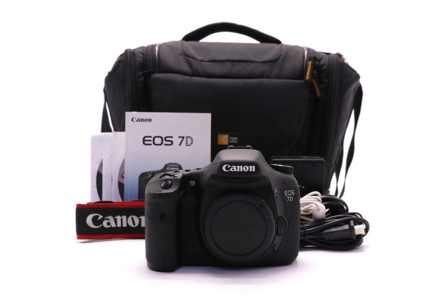 Canon EOS 7D body (пробег 1255 кадров)