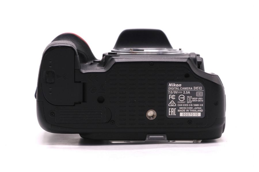 Nikon D610 body в упаковке (пробег 16515 кадров)