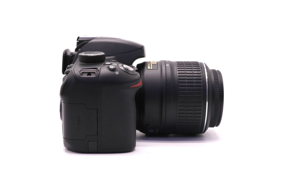 Фотокамера Nikon D3200 kit (пробег 9630 кадров)