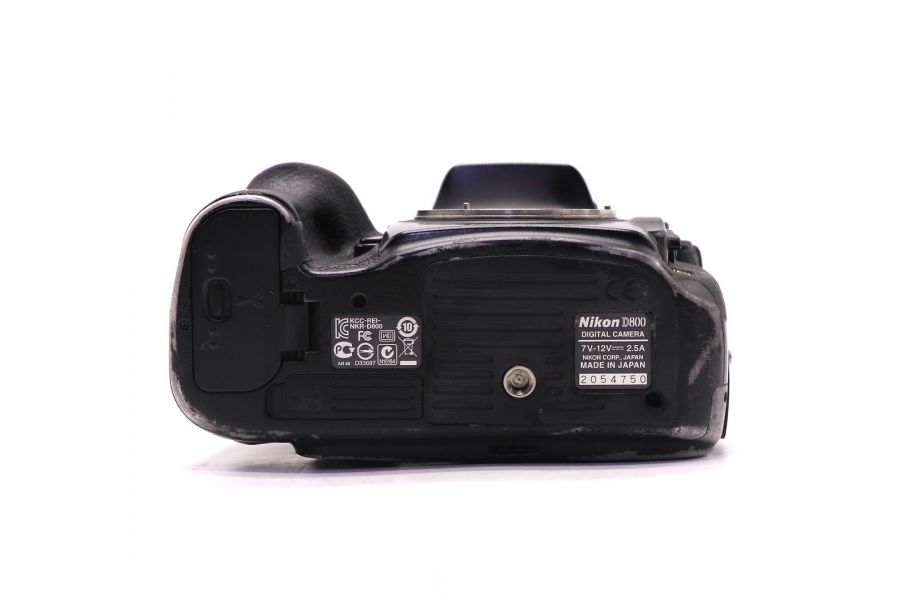 Nikon D800 body (пробег 467000 кадров)