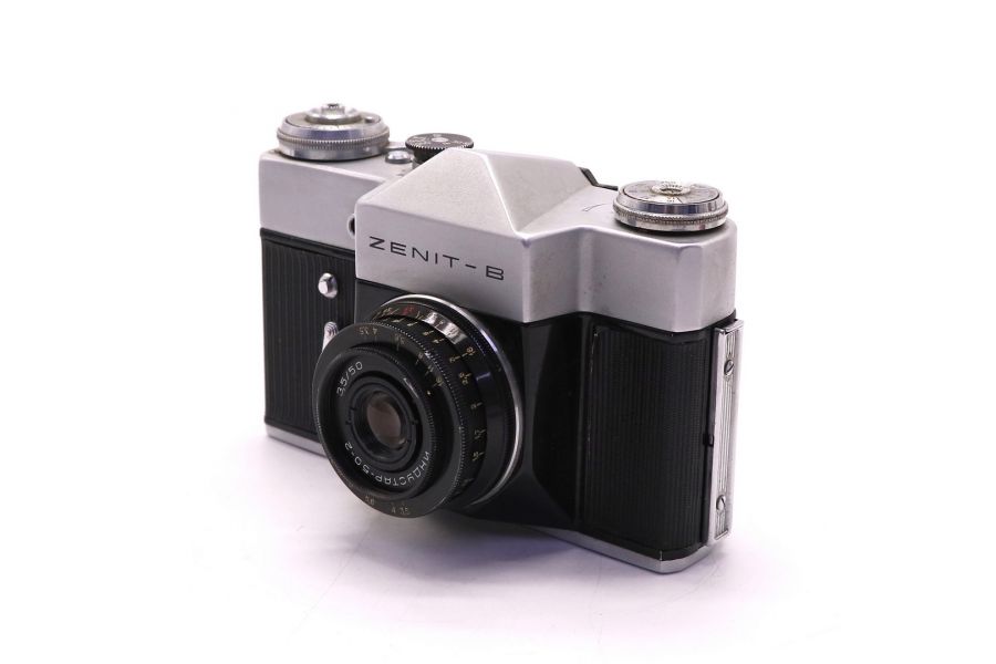Фотоаппарат Зенит В + Индустар-50 (СССР, 1971)