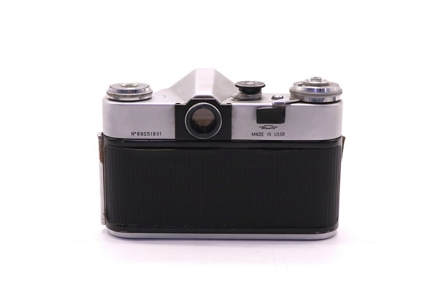 Фотоаппарат Зенит В + Индустар-50 (СССР, 1971)
