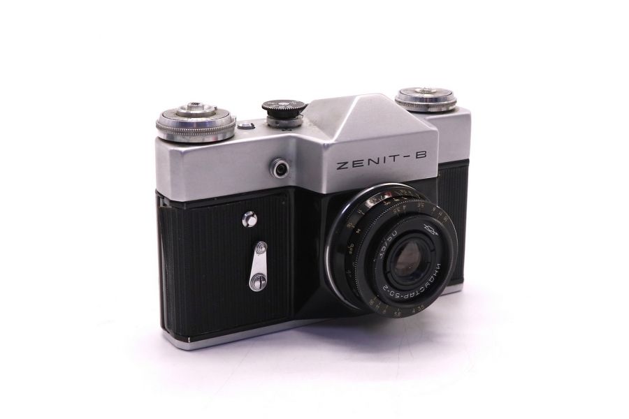 Фотоаппарат Зенит В + Индустар-50 (СССР, 1971)