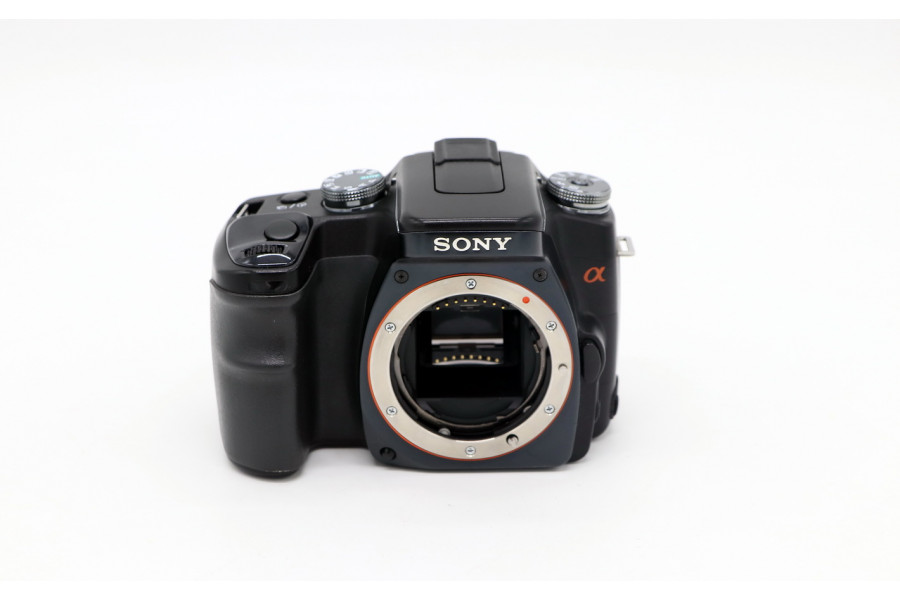 Зеркальный фотоаппарат Sony Alpha DSLR-A100 body