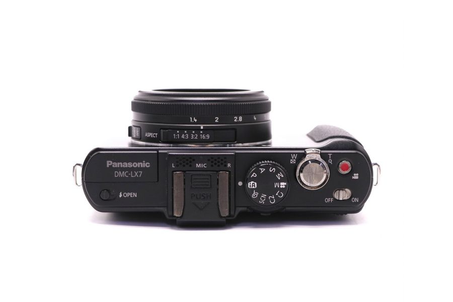 Фотокамера Panasonic Lumix DMC-LX7 в упаковке