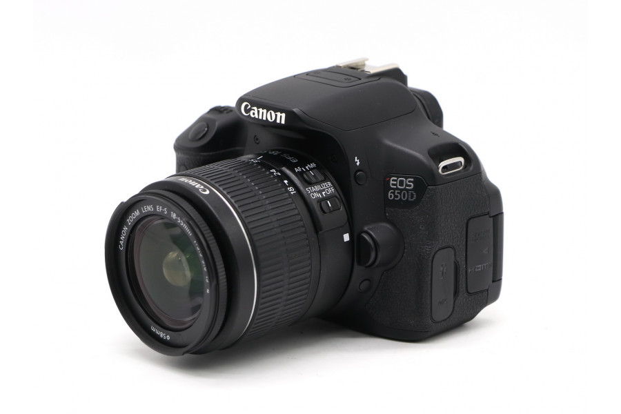 Камера Canon EOS 650D kit (пробег 5000 кадров)