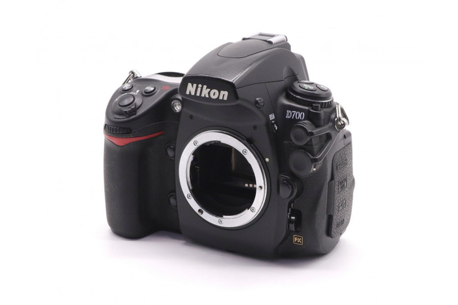 Фотоаппарат Nikon D700 body (пробег 137840 кадров)