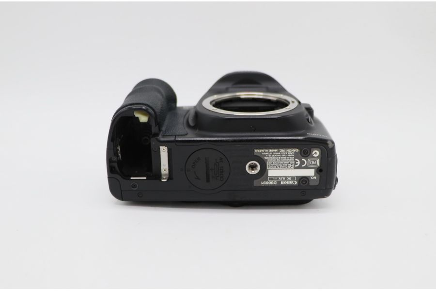 Цифровой зеркальный фотоаппарат Canon EOS 10D body