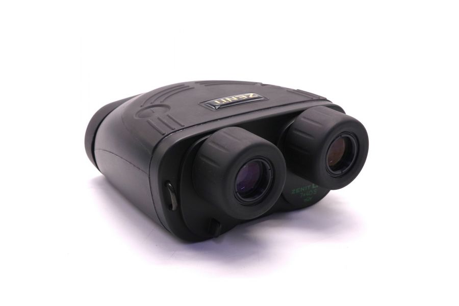 Лазерный бинокль Zenit LRB 7x40S в упаковке