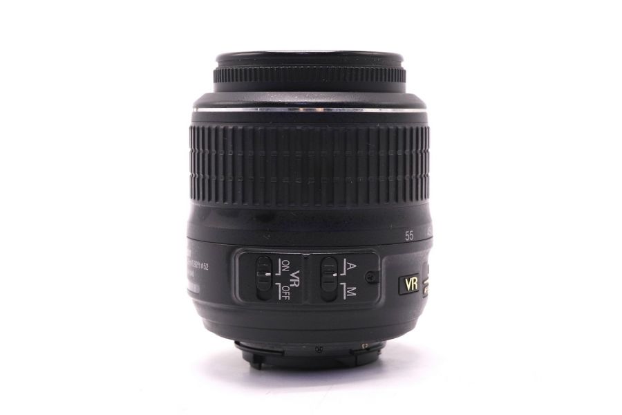 Цифровой Nikon 18-55mm f/3.5-5.6G AF-S VR DX Nikkor