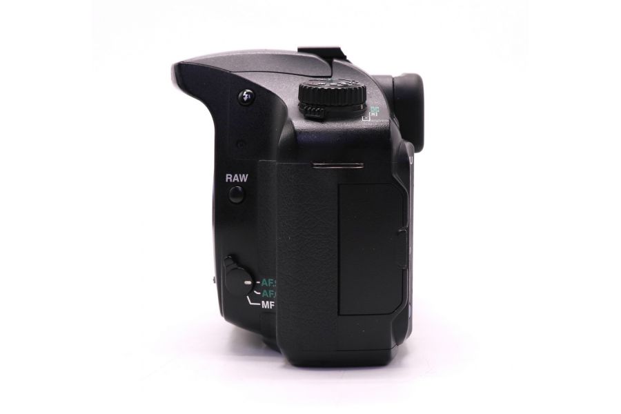 Pentax K10D body в упаковке (пробег 26000 кадров)