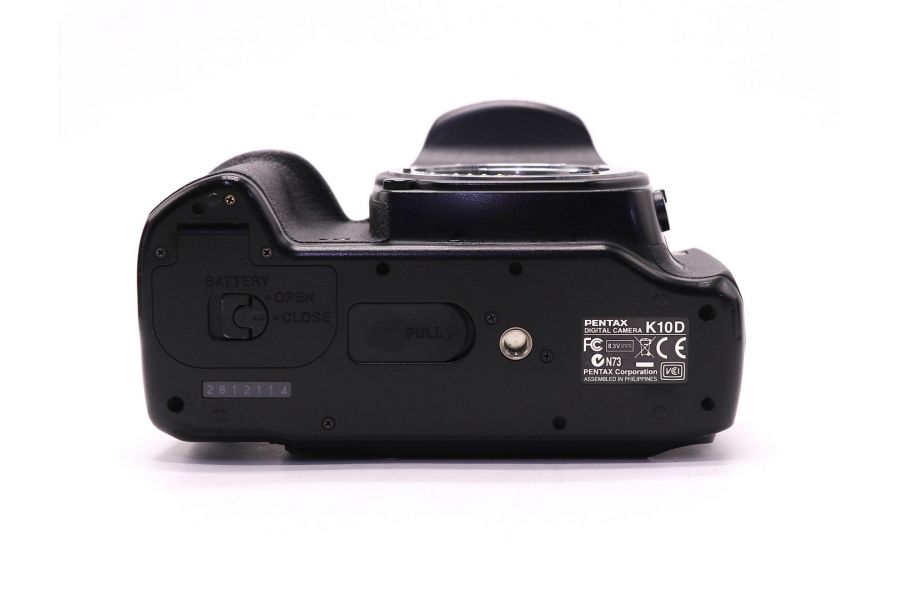 Pentax K10D body в упаковке (пробег 26000 кадров)