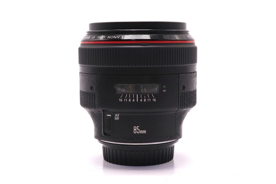Canon EF 85mm f/1.2L II USM (Japan)