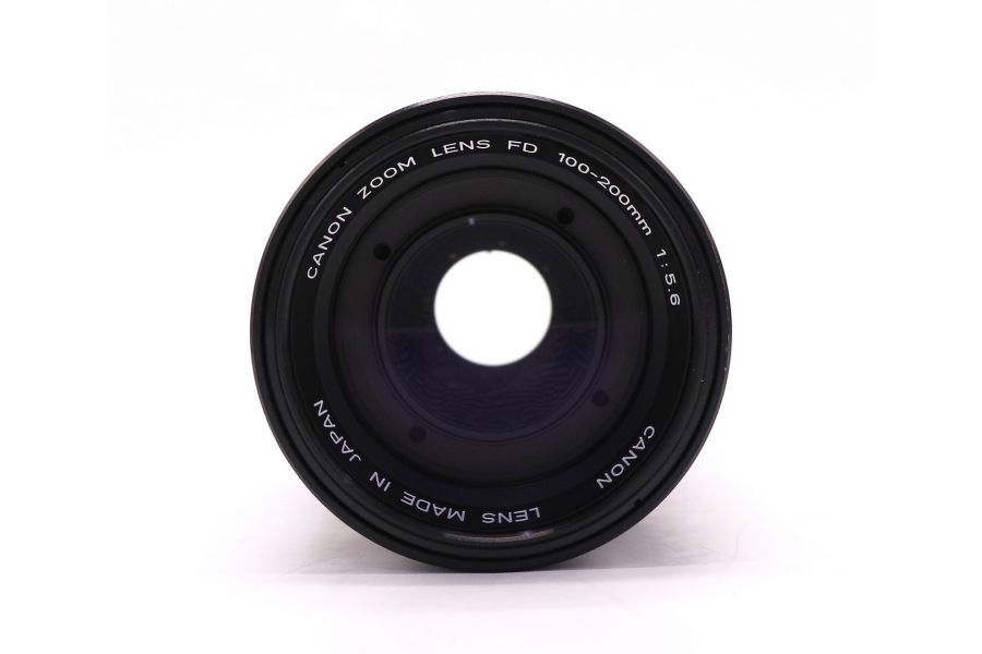 Canon FD 100-200mm f/5.6 (Japan)