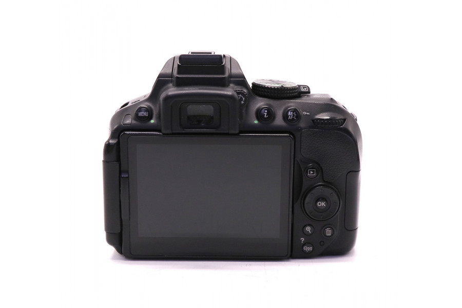 Nikon D5300 body (пробег 14720 кадров)
