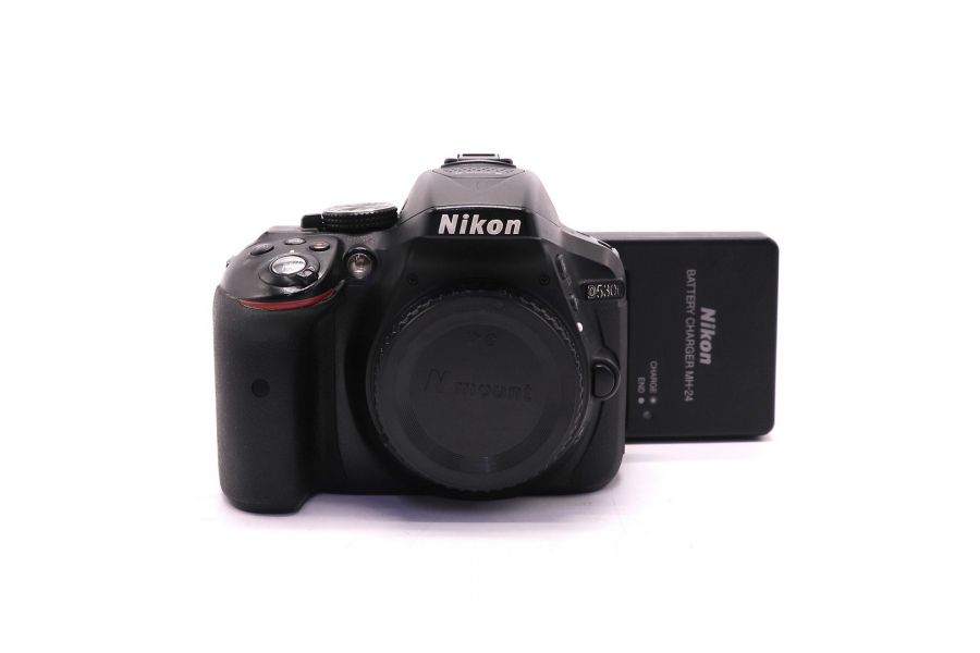 Nikon D5300 body (пробег 14720 кадров)