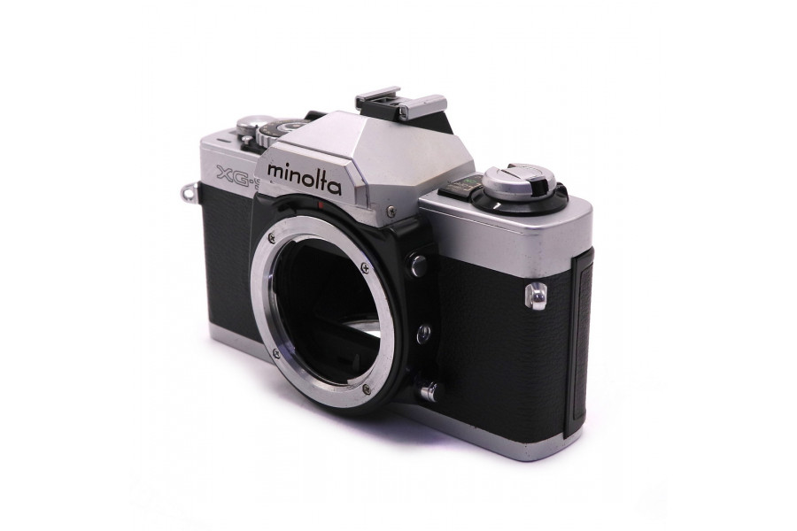 Зеркальный плёночный фотоаппарат Minolta XG-S body
