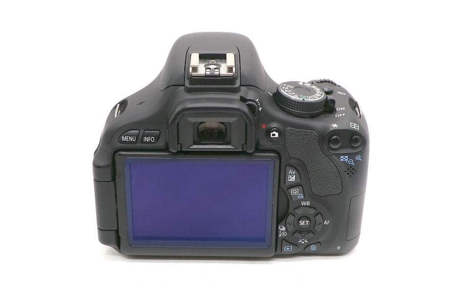 Фотокамера Canon EOS 600D kit (пробег 5375 кадров)