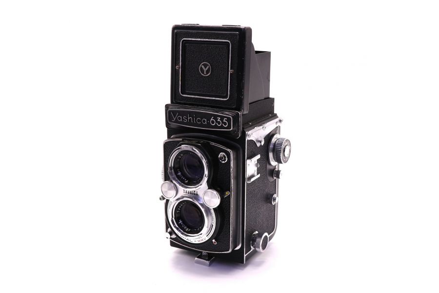 Yashica 635