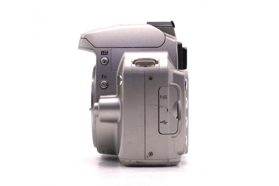 Фотокамера Nikon D40 body (пробег 21425 кадров)