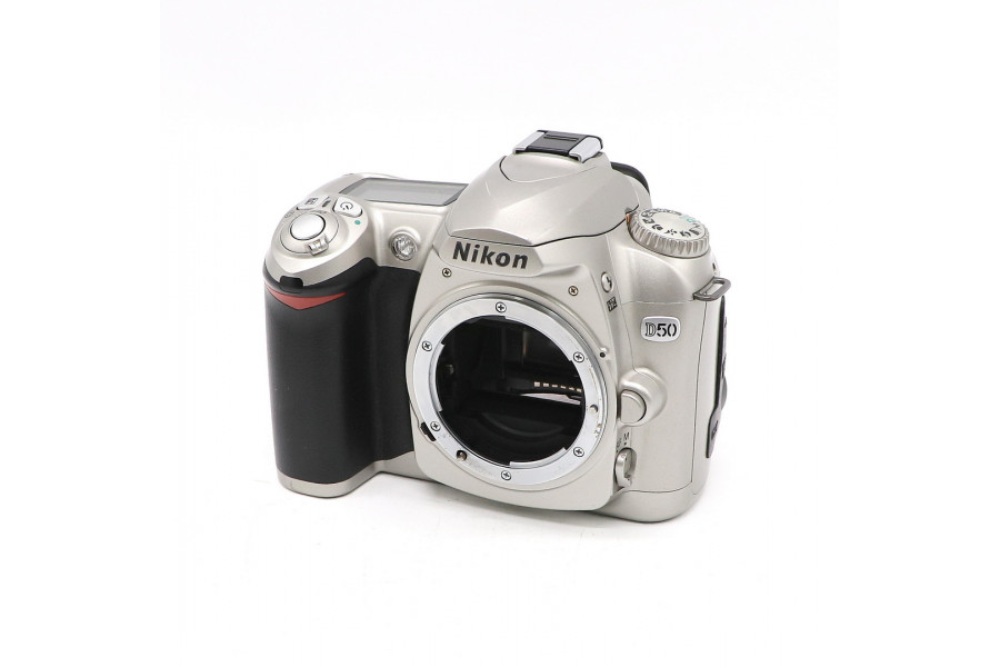 Камера Nikon D50 body (пробег 15240 кадров)