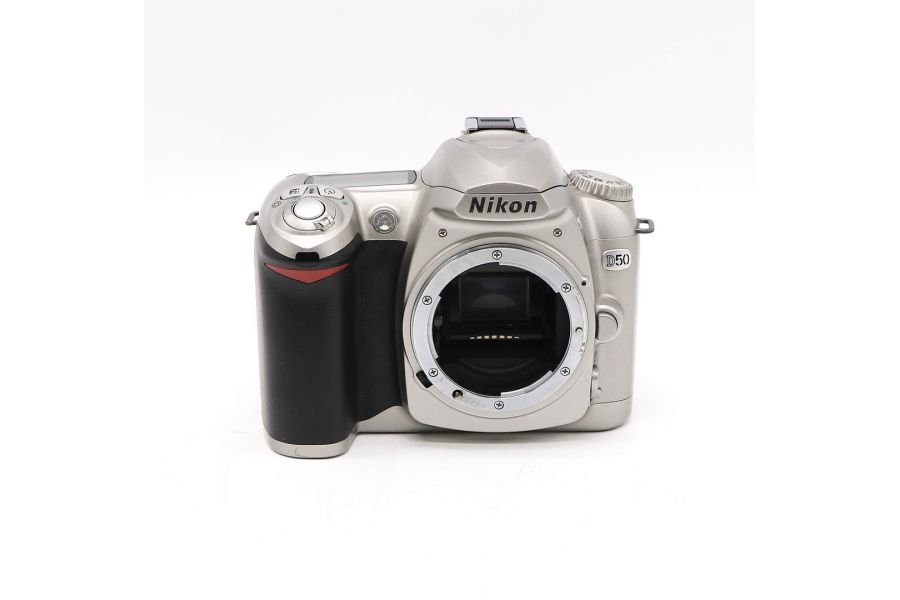 Камера Nikon D50 body (пробег 15240 кадров)
