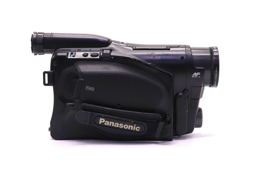 Видеокамера Panasonic NV-RX20EN в упаковке