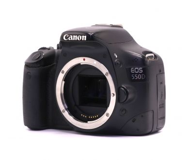 Камера Canon EOS 550D body (пробег 27000 кадров)