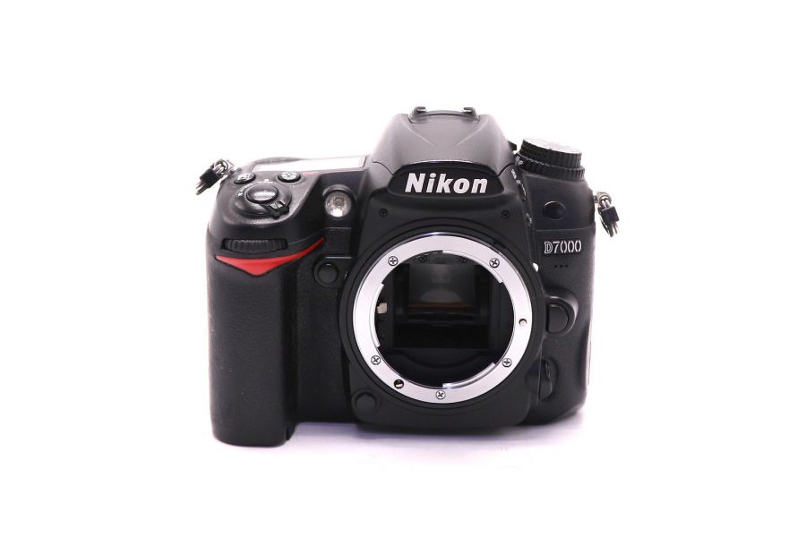 Камера Nikon D7000 body (пробег 75000 кадров)