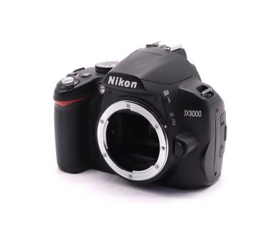 Камера Nikon D3000 body (пробег 9400 кадров)