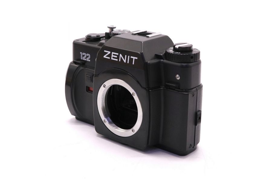 Фотоаппарат пленочный Новый Зенит 122 body