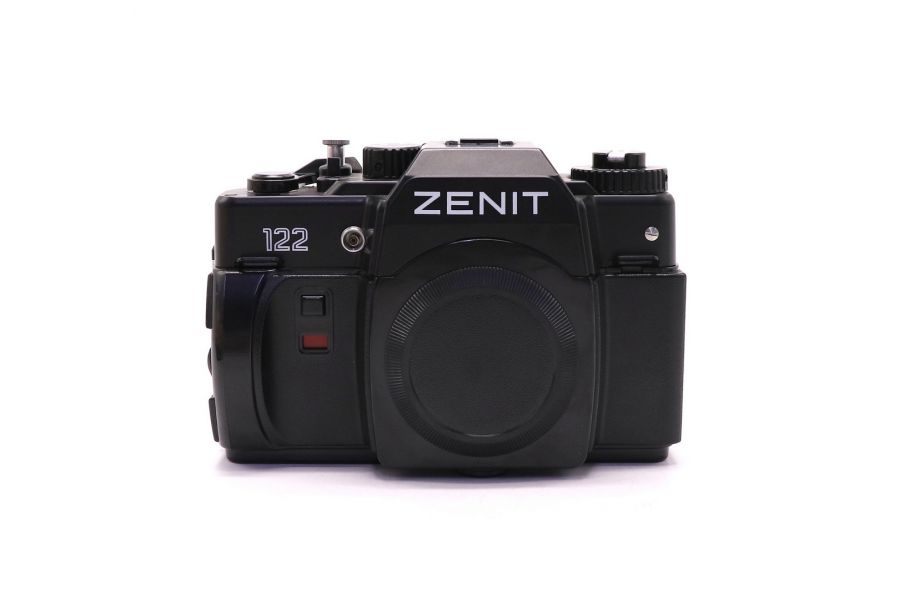 Фотоаппарат пленочный Новый Зенит 122 body