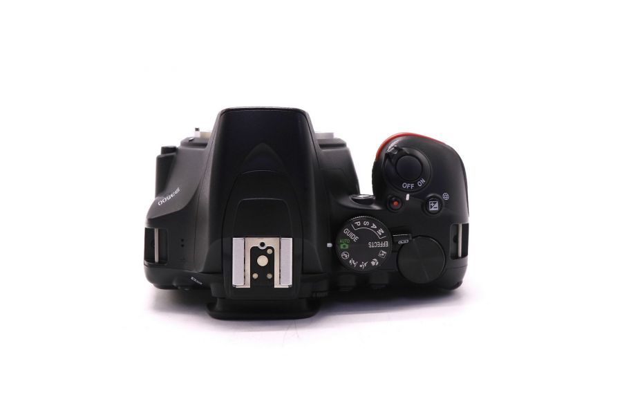 Nikon D3500 body в упаковке (пробег 16575 кадров)