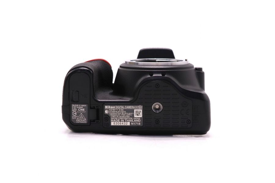 Nikon D3500 body в упаковке (пробег 16575 кадров)