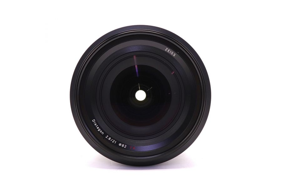 Zeiss Milvus 21mm f/2.8 ZE в упаковке