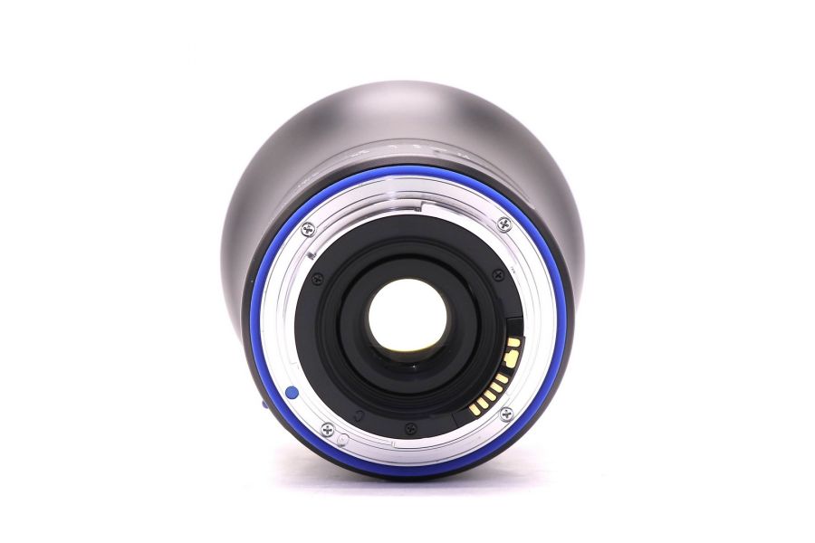 Zeiss Milvus 21mm f/2.8 ZE в упаковке