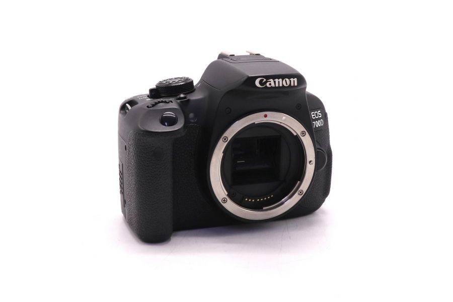 Canon EOS 700D body (пробег 19455 кадров)