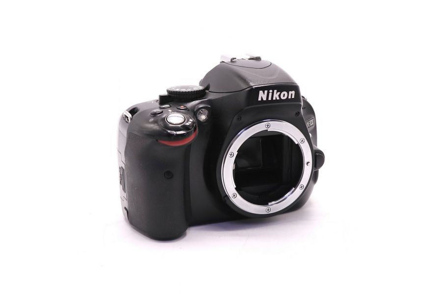 Зеркальный цифровой фотоаппарат Nikon D5100 body