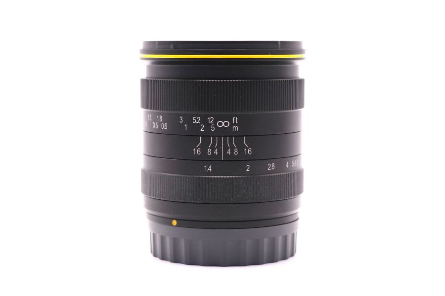 KamLan 28mm f/1.4 Canon EF-M в упаковке