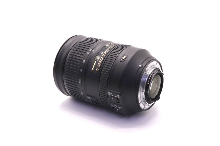Nikon 28-300mm f/3.5-5.6G AF-S ED VR Nikkor (Thailand)