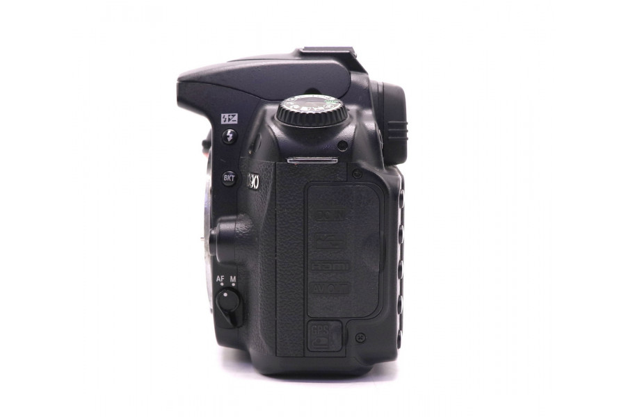 Фотокамера Nikon D90 body (пробег 8395 кадров)