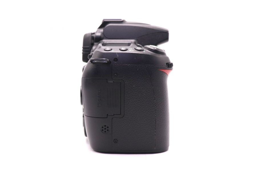 Фотокамера Nikon D90 body (пробег 8395 кадров)