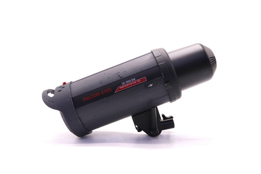 Студийная вспышка Falcon Eyes DE-900 BW