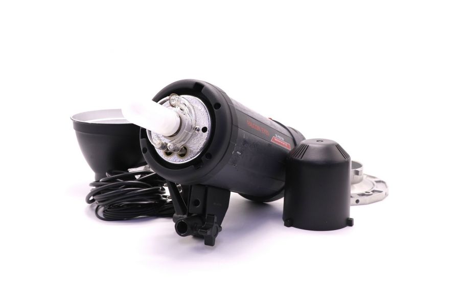 Студийная вспышка Falcon Eyes DE-900 BW