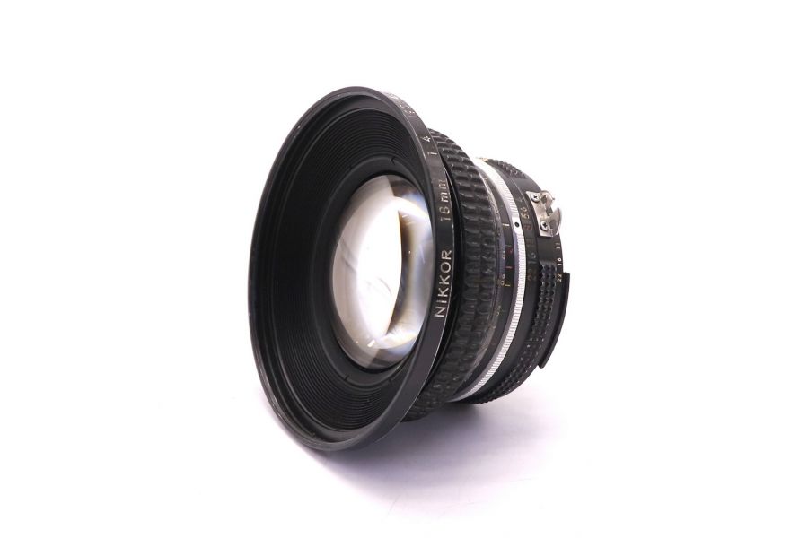 Nikon 18mm F/4 Nikkor