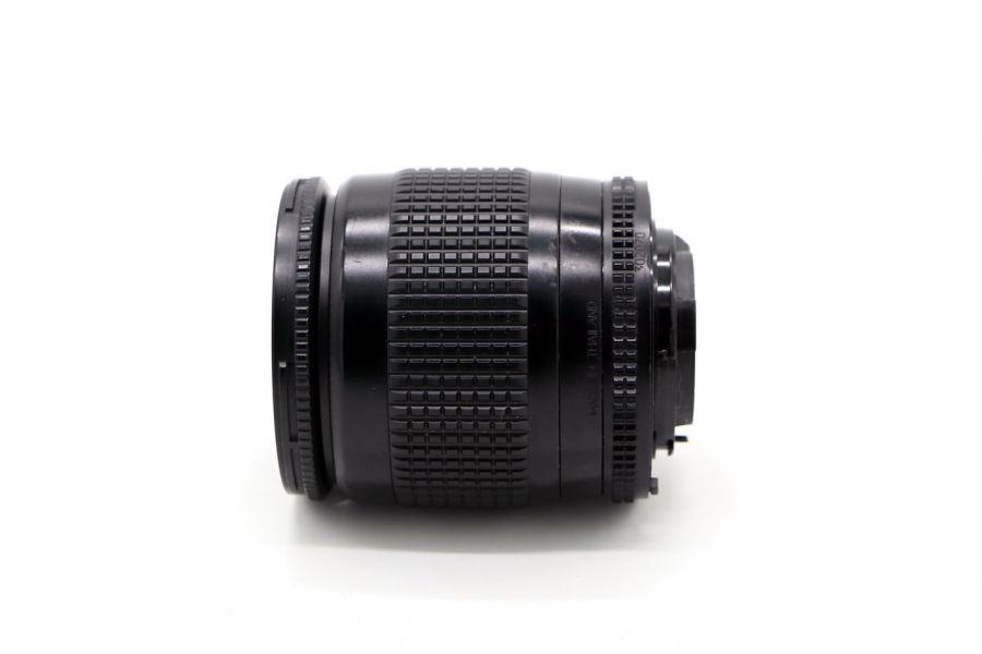 Nikon 28-80mm f/3.5-5.6D AF Nikkor (2000)