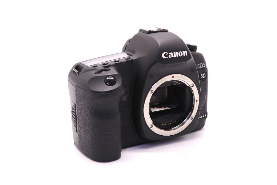 Canon EOS 5D Mark II body (пробег 16000 кадров)