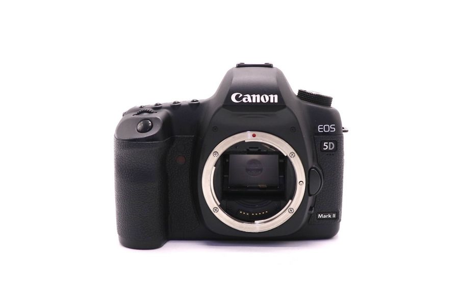 Canon EOS 5D Mark II body (пробег 16000 кадров)