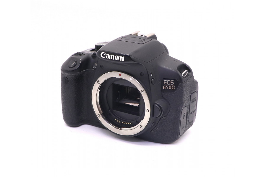 Камера Canon EOS 650D body (пробег 65000 кадров)