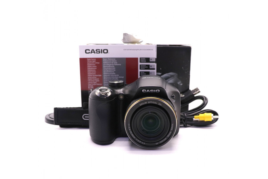 Цифровая камера Casio Exilim EX-FH25 в упаковке